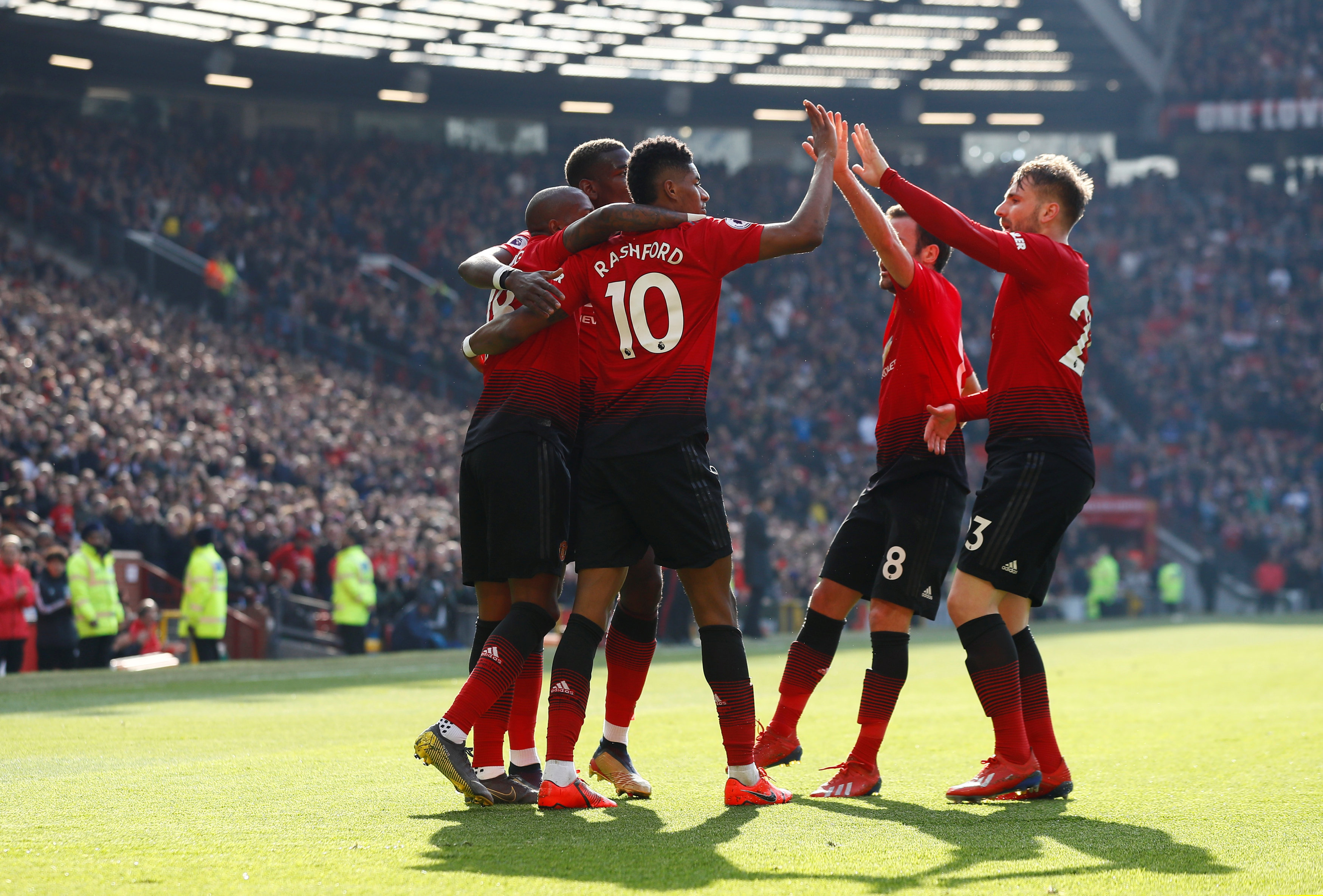 年赛事中脱 年赛事中脱